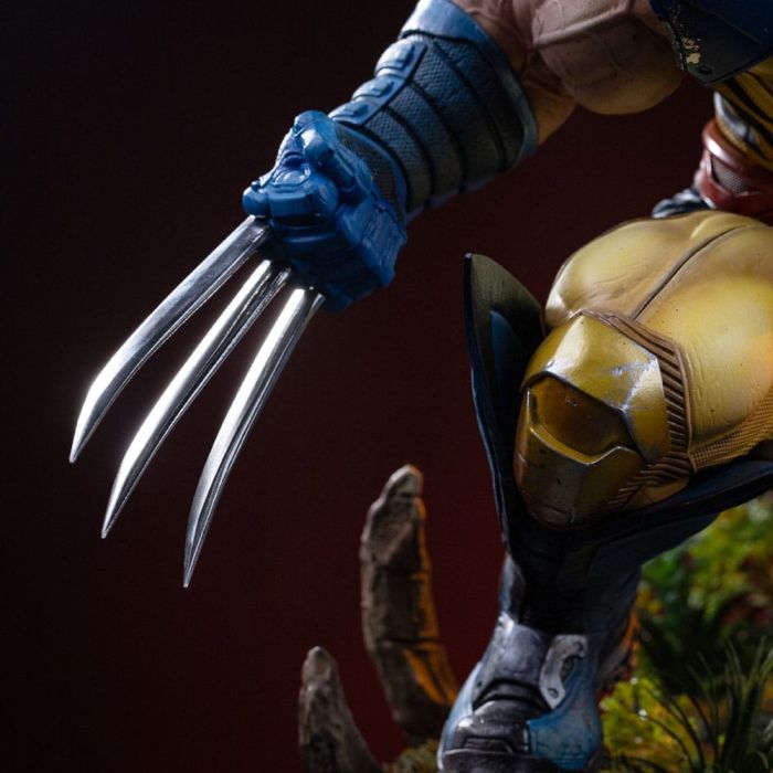 Marvel Legacy Replica Statue 1/4 Wolverine 38 cm