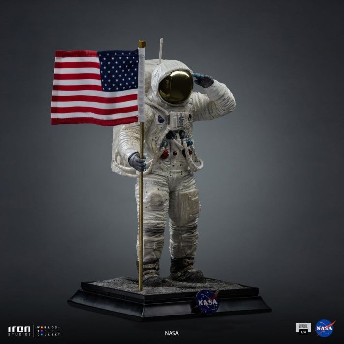 NASA Legacy Replica Statue 1/4 Apollo 11 Astronaut 58 cm