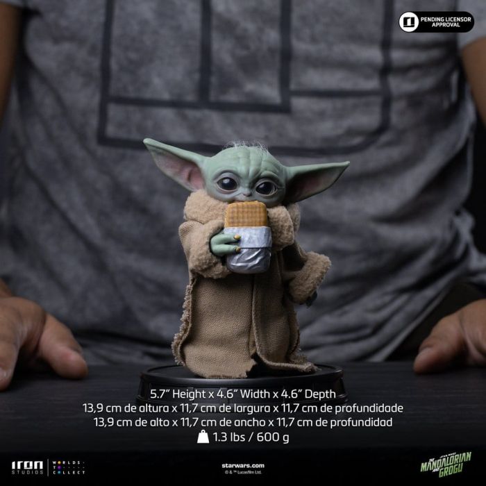The Mandalorian & Grogu Grogu Collection Statue Grogu Food Cart Snack