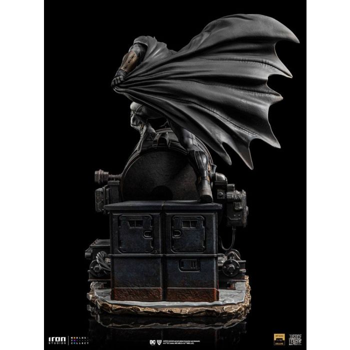 Zack Snyder's Justice League Deluxe Art Scale Statue 1/10 Batman on Batsignal 28 cm