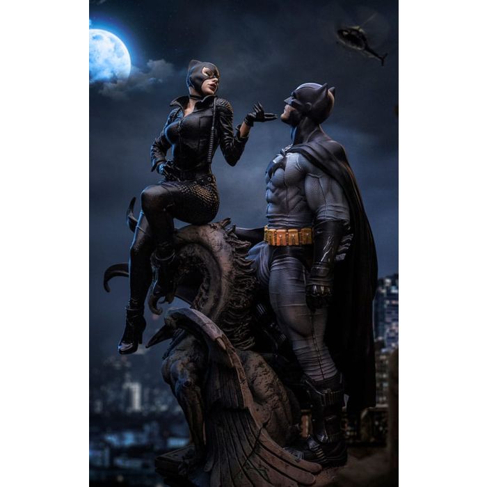 DC Comics Diorama 1/6 Batman & Catwoman 51 cm