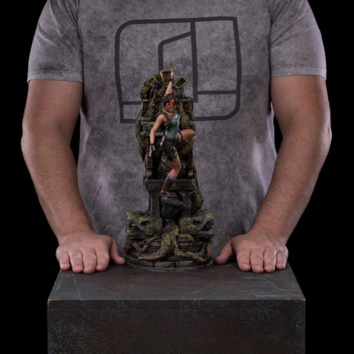Tomb Raider Deluxe Art Scale Statue 1/10 Lara Croft 36 cm  