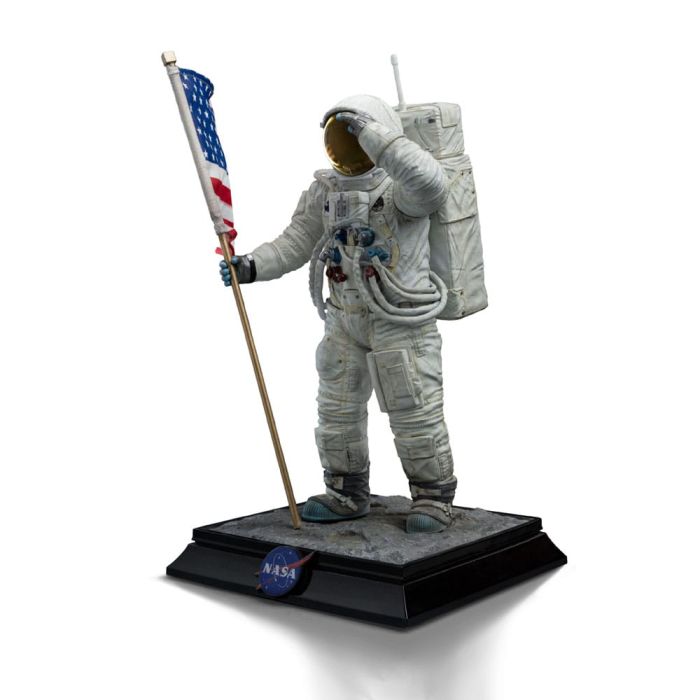 NASA Art Scale Statue 1/10 Apollo 11 Astronaut 23 cm 