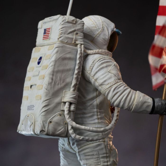 NASA Art Scale Statue 1/10 Apollo 11 Astronaut 23 cm 