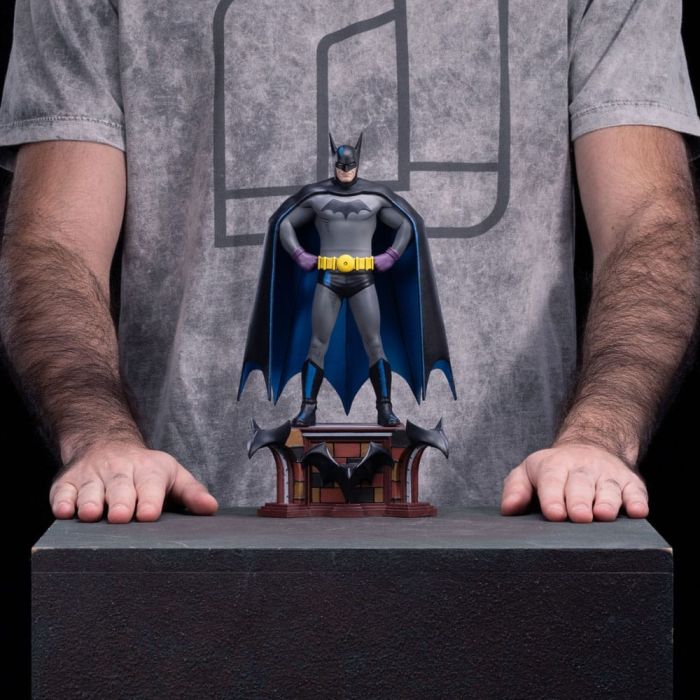 DC Comics Art Scale Statue 1/10 Batman Detective 85th Anniversary 26 cm      