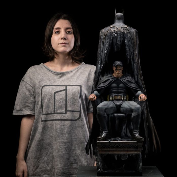 DC Comics Legacy Replica Statue 1/4 Batman and Bruce Wayne 79 cm 