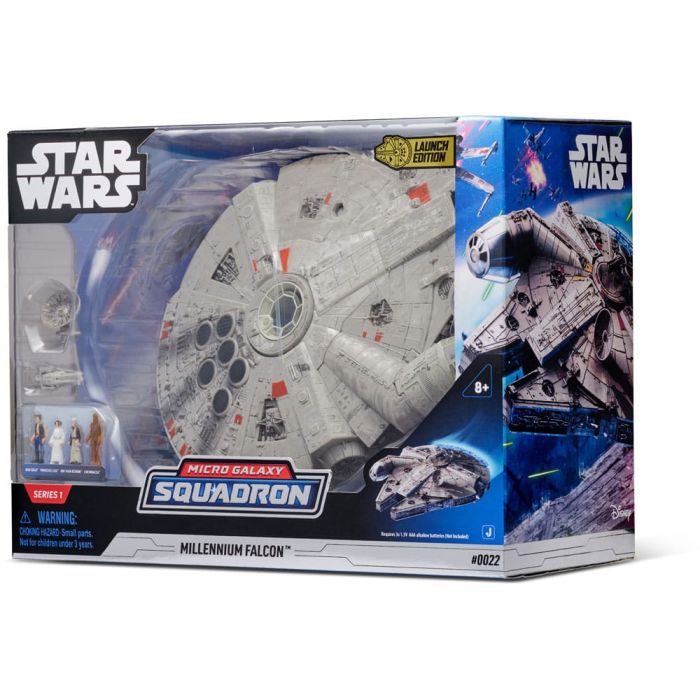 Star Wars Feature Vehicle with Figure Millennium Falcon 23 cm