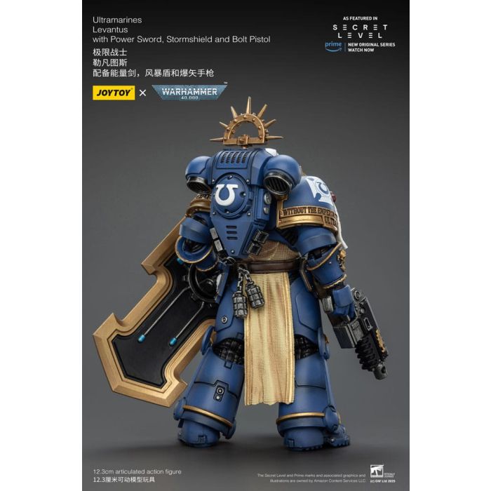 Warhammer 40,000 Action Figure Ultramarines Levantus with Power Sword, Stormshield and Bolt Pistol 13 cm