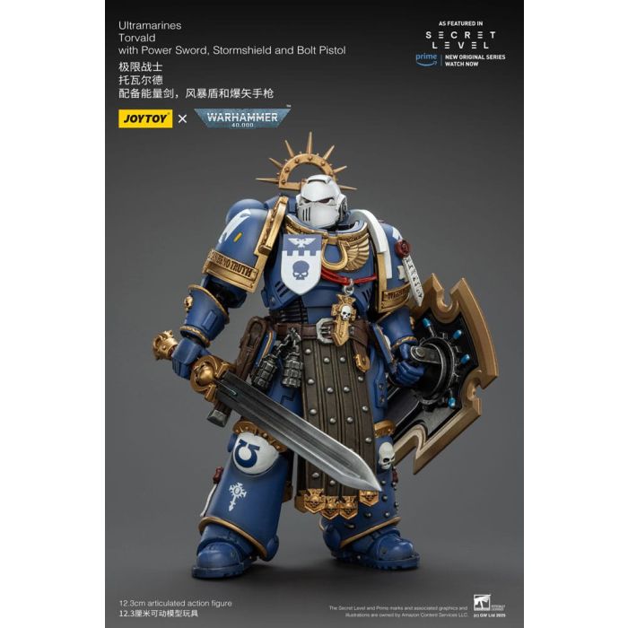 Warhammer 40,000 Action Figure Ultramarines Torvald with Power Sword, Stormshield and Bolt Pistol 13 cm