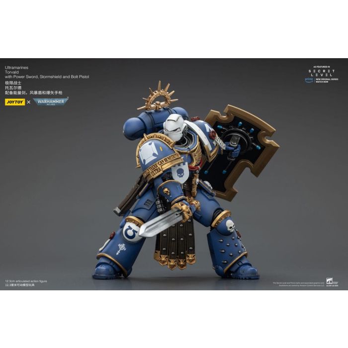 Warhammer 40,000 Action Figure Ultramarines Torvald with Power Sword, Stormshield and Bolt Pistol 13 cm