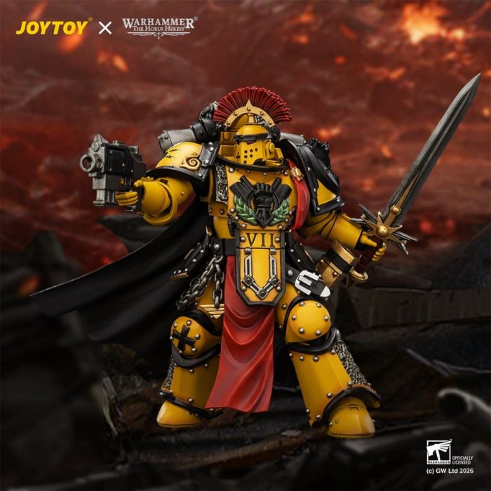 Warhammer Action Figure Imperial Fists Legion Praetor in Mk III Armour 13 cm