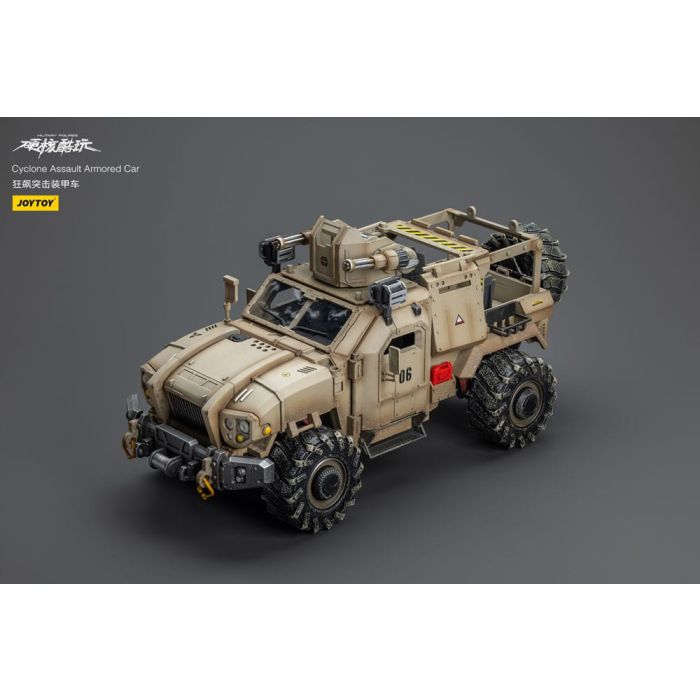 Hardcore Coldplay Vehicle 1/18 Cyclone Assauit Armored Car