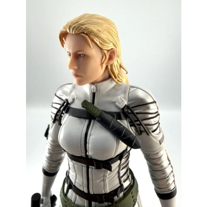Metal Gear Solid Delta: Snake Eater PVC Figure The Boss 20 cm        