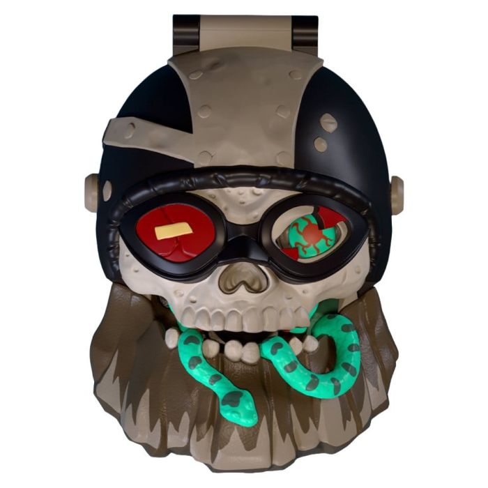 Rover Robin Plastic Model Kit Overtakes Skull Rider