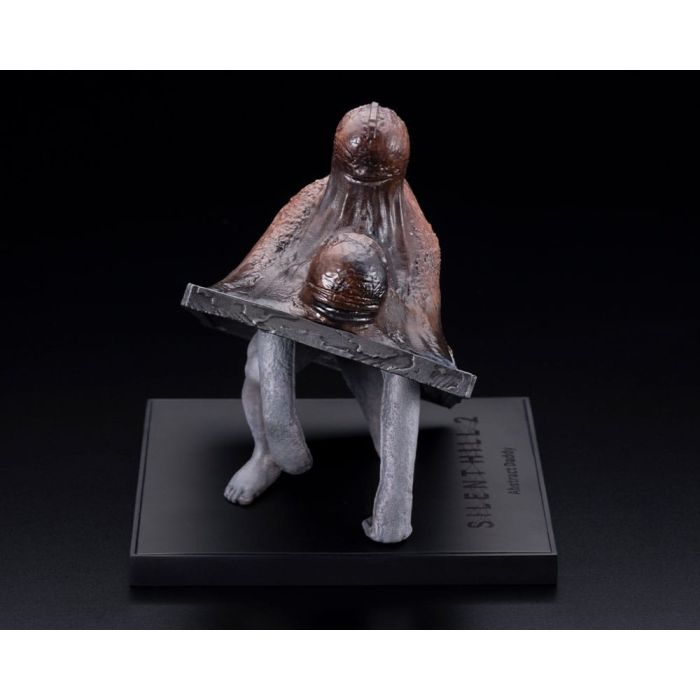 Silent Hill 2 Oshi Works Statue Abstract Daddy 15 cm         