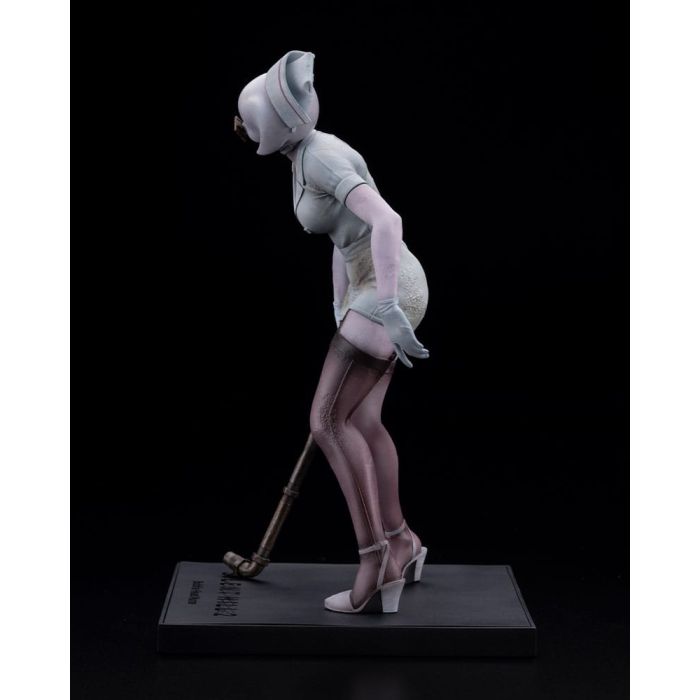 Silent Hill 2 Oshi Works Statue Bubble Head Nurse 22 cm         