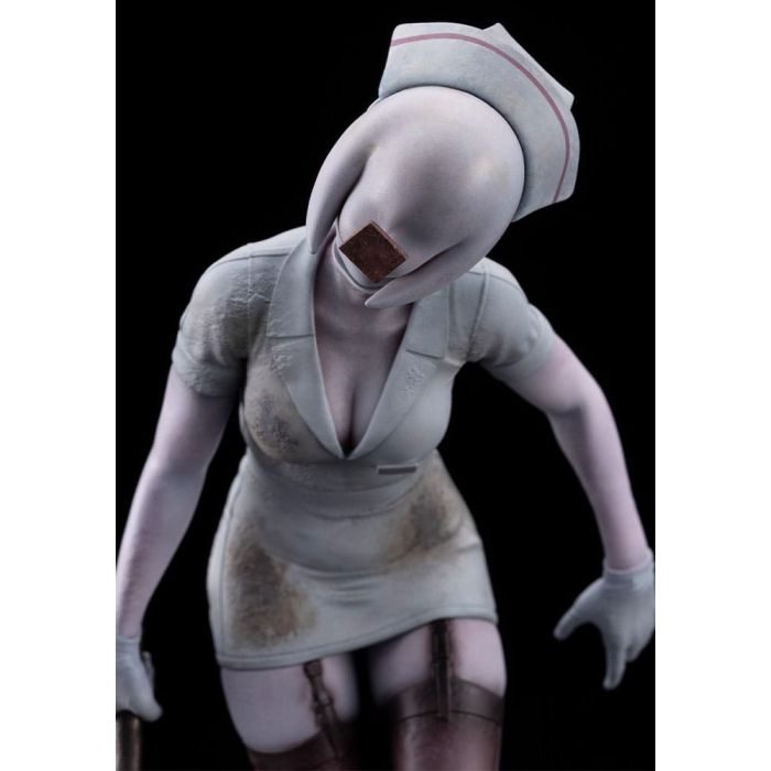 Silent Hill 2 Oshi Works Statue Bubble Head Nurse 22 cm         