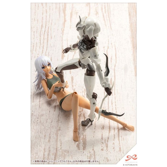 Sousai Shojo Teien Plastic Model Kit 1/10 Training Wolf 16 cm