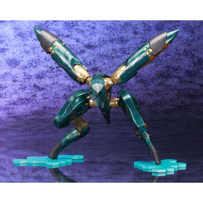 Metal Gear Solid 4 Plastic Model Kit 1/100 Metal Gear Ray 21 cm