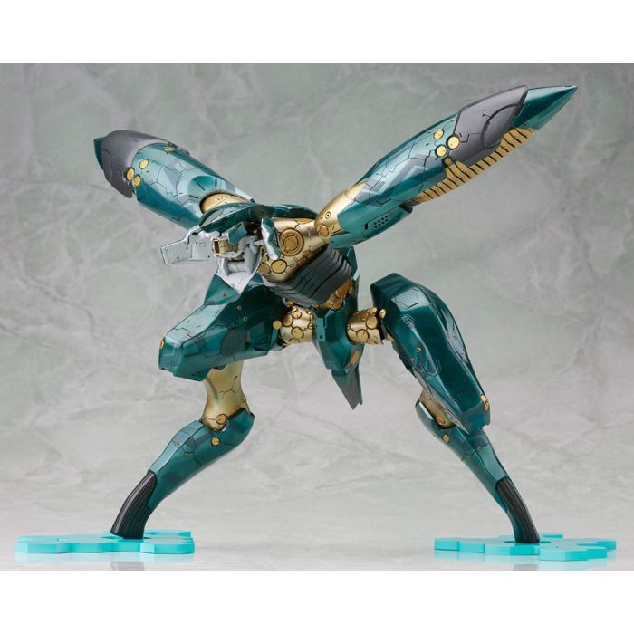 Metal Gear Solid 4 Plastic Model Kit 1/100 Metal Gear Ray 21 cm