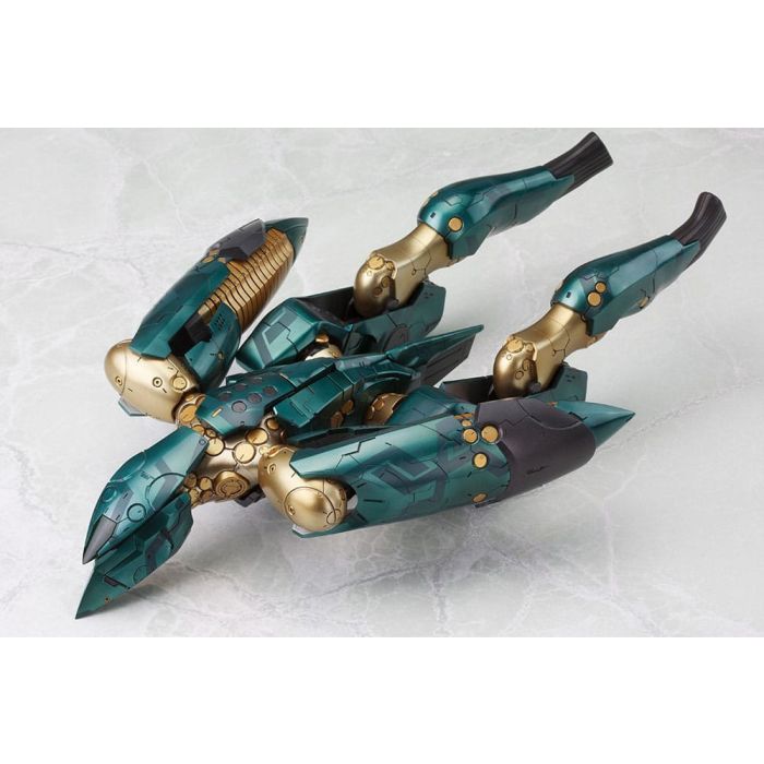 Metal Gear Solid 4 Plastic Model Kit 1/100 Metal Gear Ray 21 cm