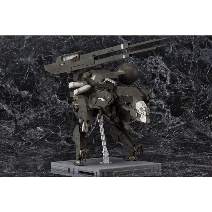 Metal Gear Solid V Plastic Model Kit 1/100 Metal Gear Sahelanthropus Black Ver. 36 cm