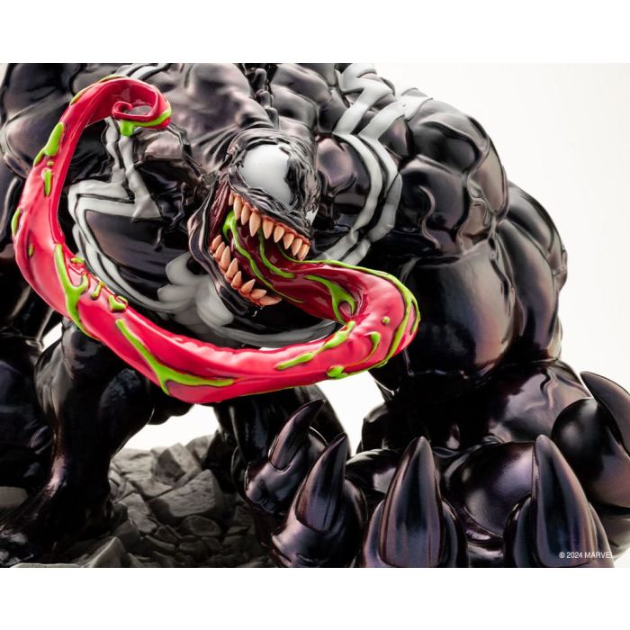 Marvel ARTFX Artist Series PVC Statue 1/6 Venom Armed & Dangerous 22 cm