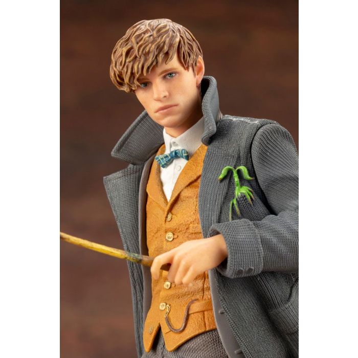 Fantastic Beasts 2 ARTFX+ PVC Statue 1/10 Newt Scamander 18 cm