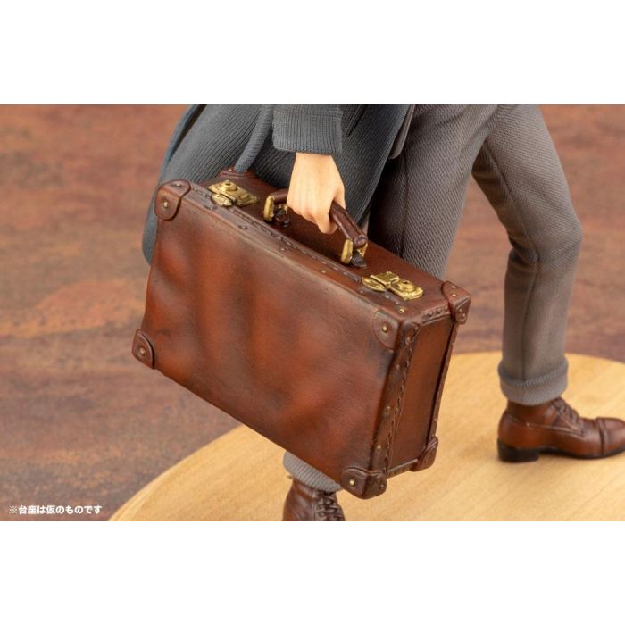 Fantastic Beasts 2 ARTFX+ PVC Statue 1/10 Newt Scamander 18 cm