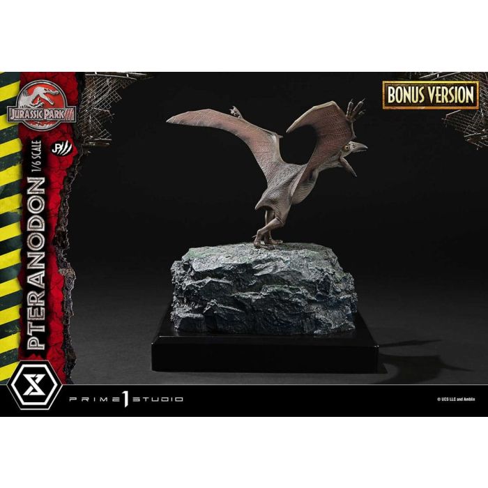 Jurassic Park III Legacy Museum Collection Statue 1/6 Pteranodon Bonus Version 68 cm