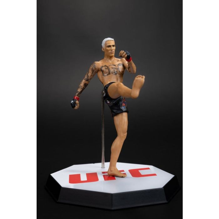 UFC Posed PVC Statue Charles Oliveira 17 cm