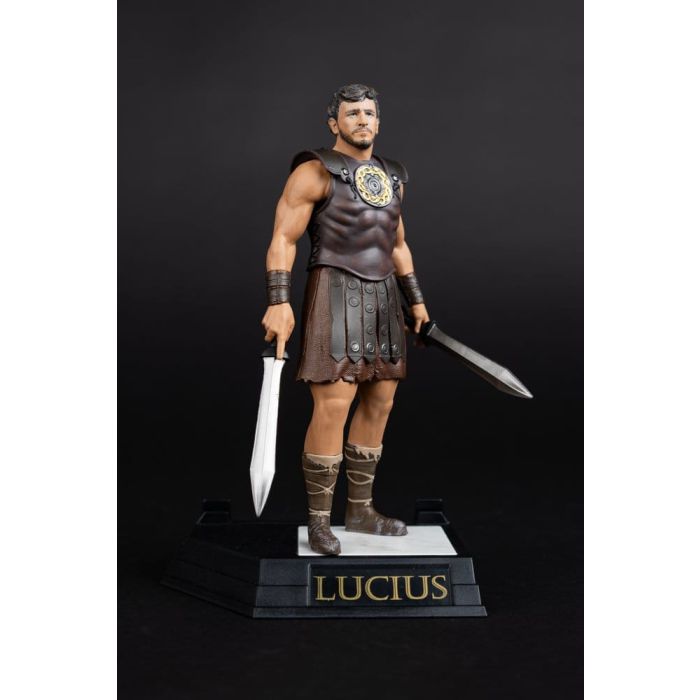 Gladiator II Movie Maniacs Action Figure Lucius 16 cm