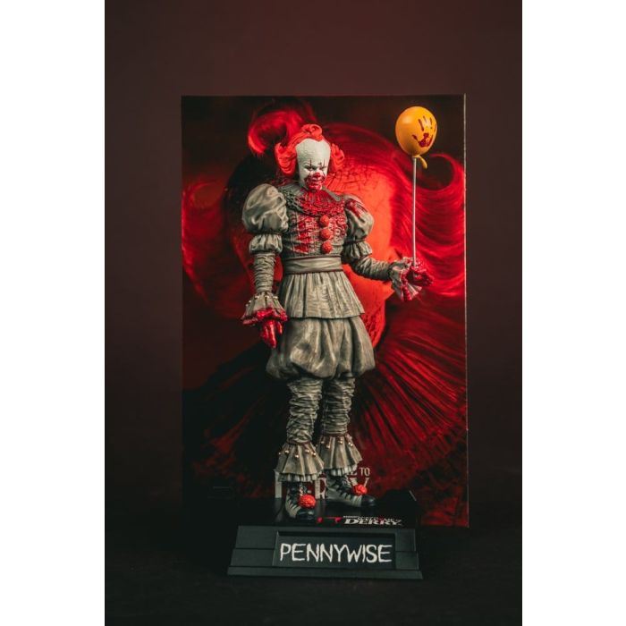 It Welcome to Derry Movie Maniacs Figure Pennywise (Bloody) 16 cm