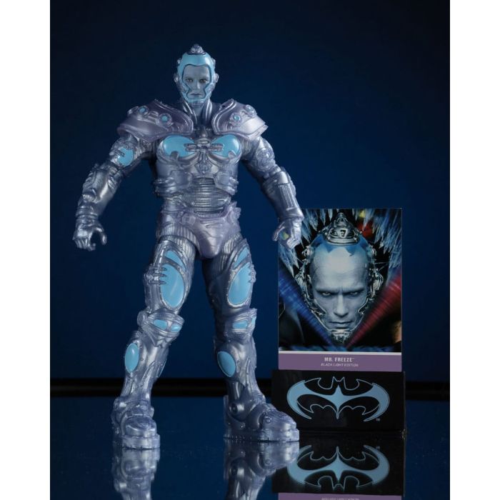 Batman & Robin DC Multiverse Action Figure Mr. Freeze (Black Light Edition) (Gold Label) 18 cm