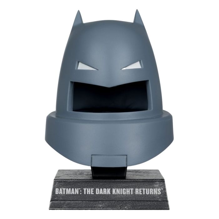 Batman DC Direct Mini Replica 1/3 Armoured Batman Cowl (Dark Knight Returns) 18 cm