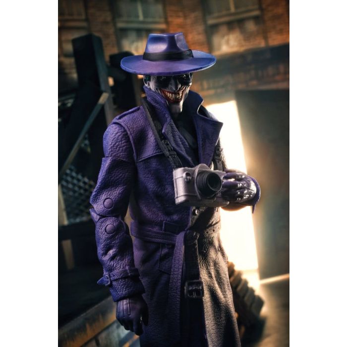 DC Multiverse McFarlane Vault Collection Action Figure The Joker (The Comedian) (Batman: Three Jokers) 18 cm