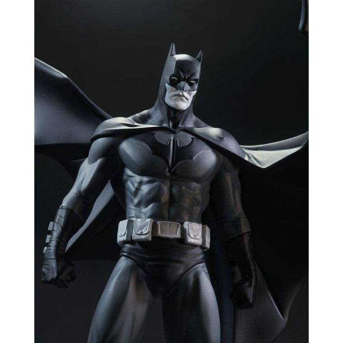 DC Direct  Statue Batman Black & White Batman (by Jorge Jimenez) 27 cm
