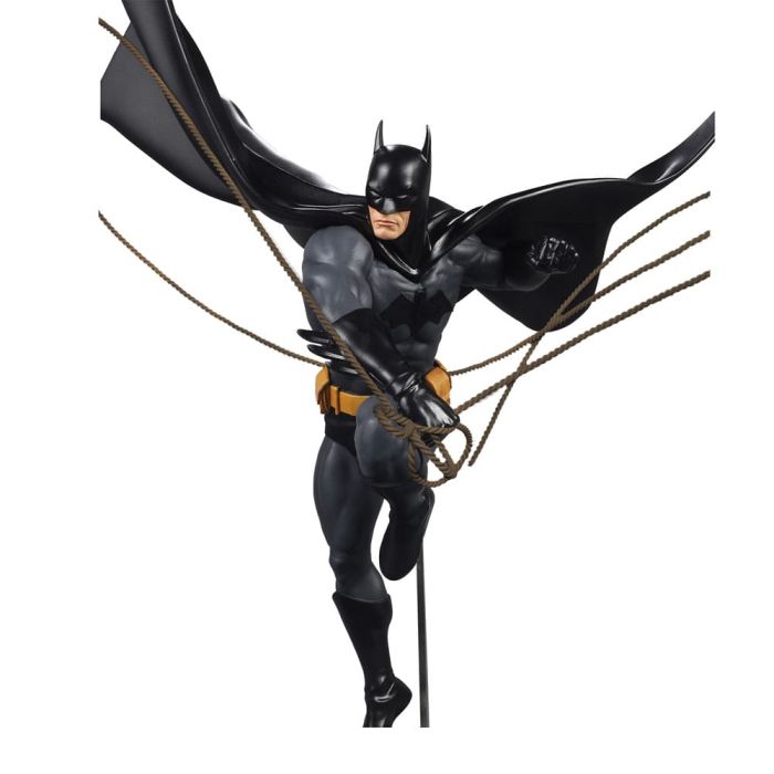 DC Direct  Statue DC Designer Series Batman (by Dan Mora) 40 cm
