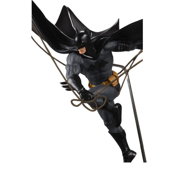 DC Direct  Statue DC Designer Series Batman (by Dan Mora) 40 cm