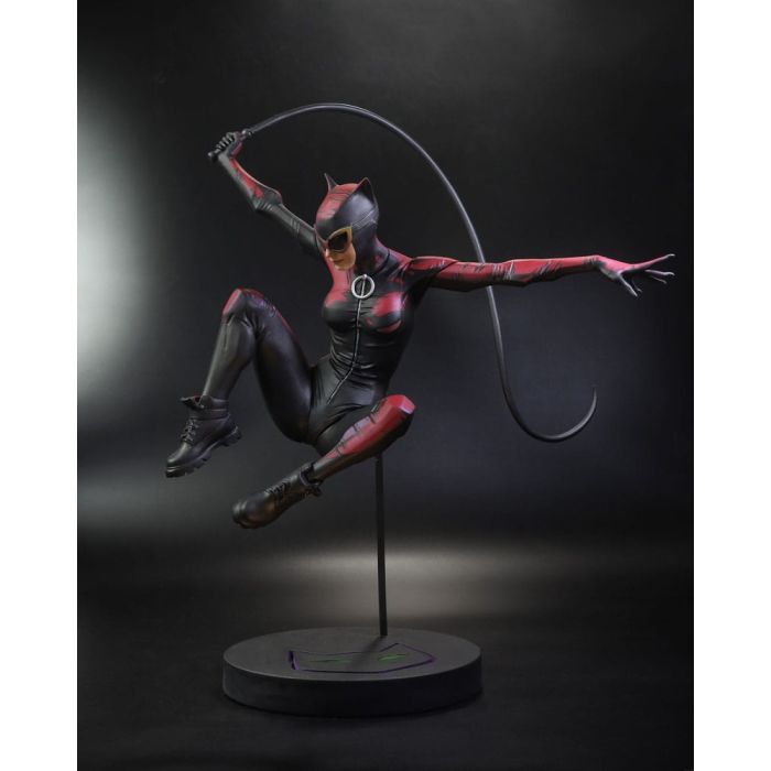DC Designer Series Statue 1/6 Catwoman by Jock 33 cm