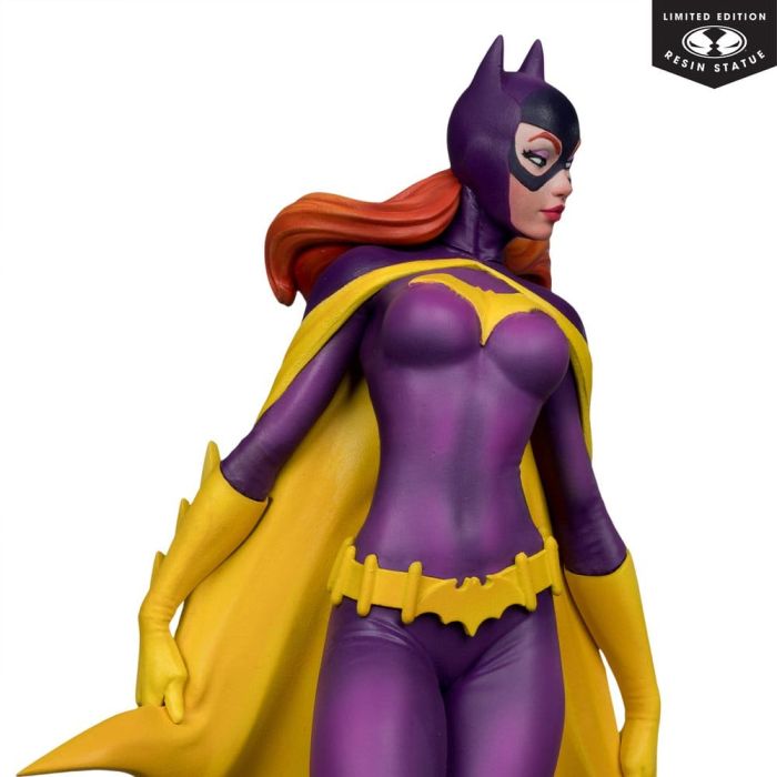 DC Cover Girls Statue 1/8 Batgirl by J. Scott Campbell 25 cm
