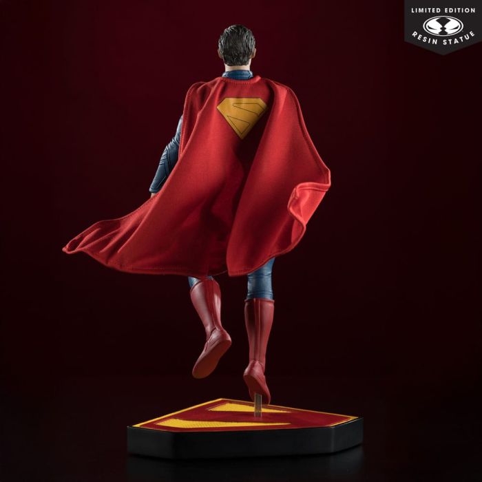 Superman (2025) DC Direct 1/6 Statue Superman 35 cm 