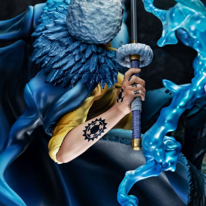 One Piece Portrait Of Pirates WA-MAXIMUM PVC Statue Trafalgar Law The Surgeon of Death Awaken Ver. 27 cm    