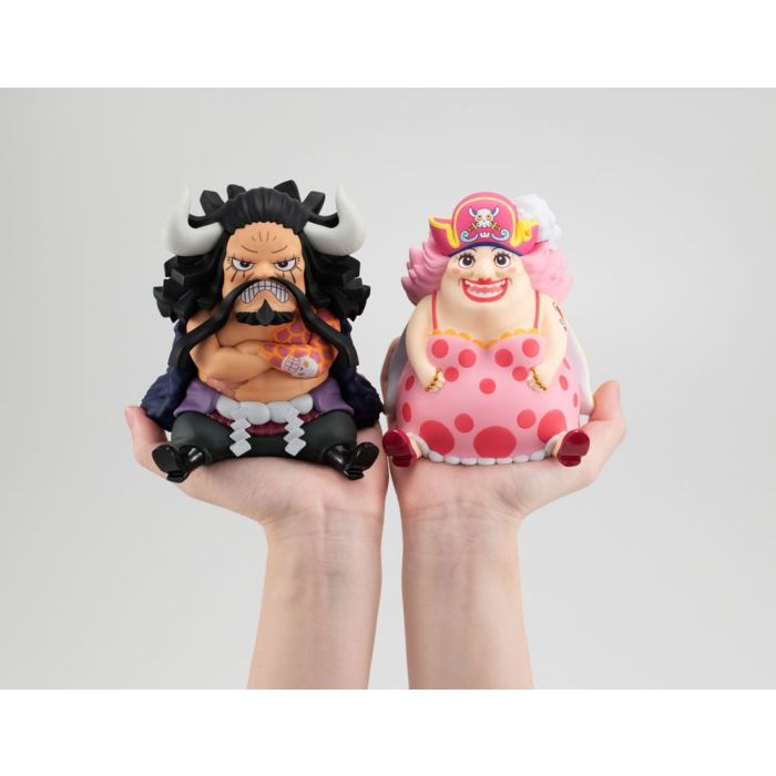 One Piece Look Up PVC Statue Big Mom 11 cm