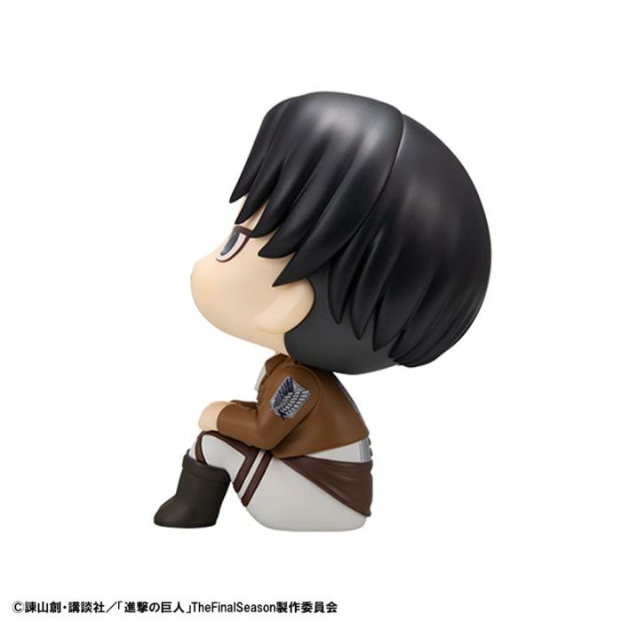 Attack on Titan Look Up PVC Statue Levi 11 cm  