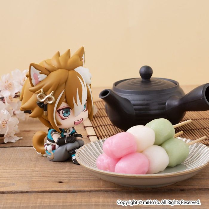 Genshin Impact Look Up PVC Statue Gorou 11 cm (with gift)                 