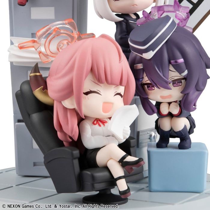 Blue Archive FigUnity PVC Figure 14 cm (with gift)