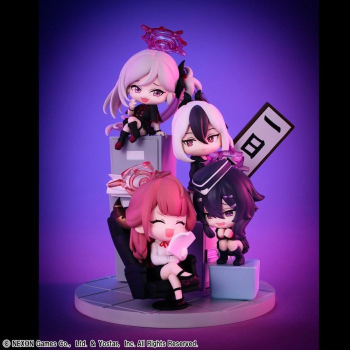 Blue Archive FigUnity PVC Figure 14 cm (with gift)