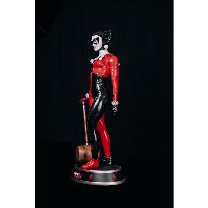 DC Comics Life-Size Statue Harley Quinn 196 cm