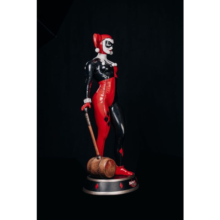 DC Comics Life-Size Statue Harley Quinn 196 cm